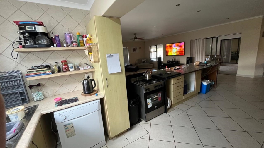 3 Bedroom Property for Sale in Wavecrest Eastern Cape